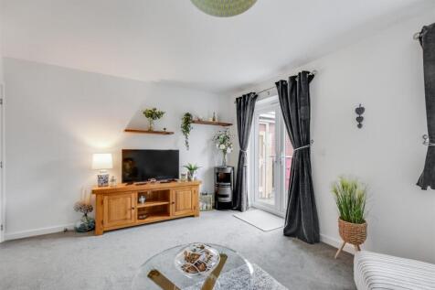 Lounge/Sitting Room