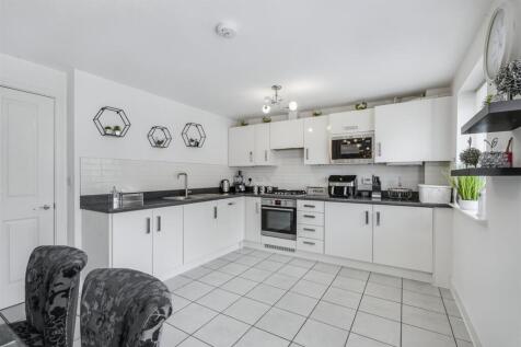 Dining/Living Kitchen