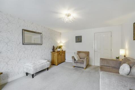 Lounge/Sitting Room