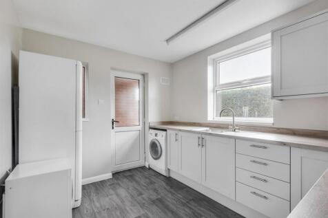Kitchen_1.jpeg