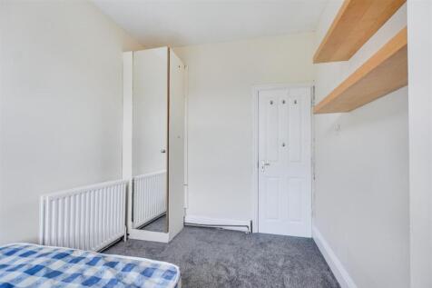 Bedroom 3_2.jpeg