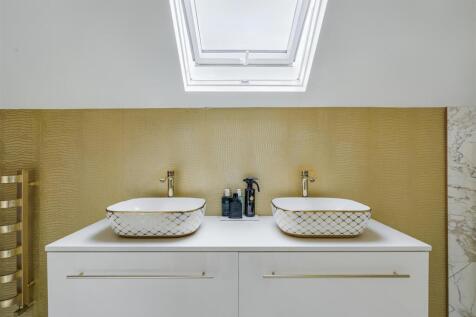 En-Suite Bed 1