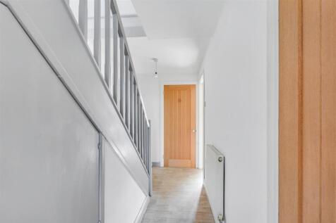 Hallway_1.jpeg