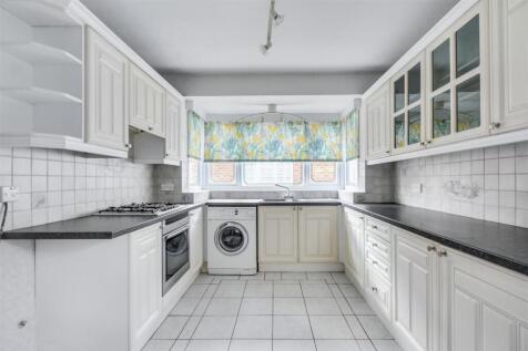 Kitchen_1.jpeg