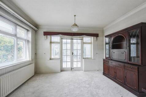 Dining Room_1.jpeg