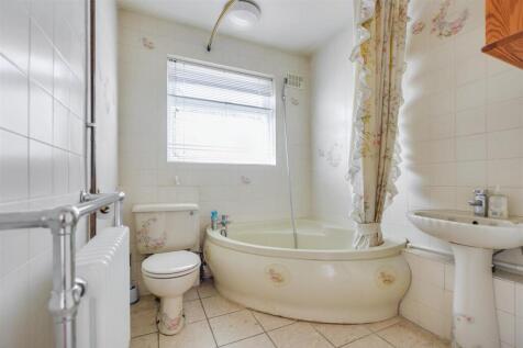 Bathroom.jpeg