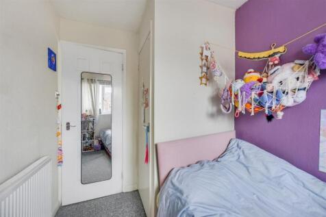 Bedroom 3_2.jpeg