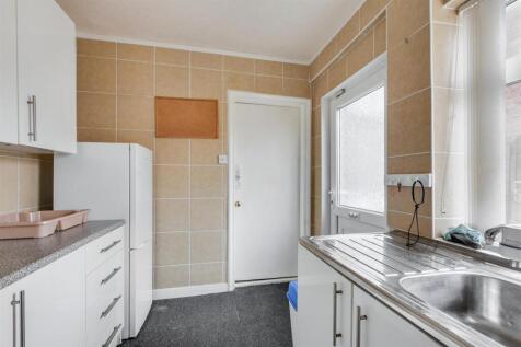 Kitchen_2.jpeg