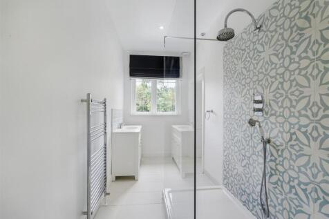 Ensuite 1_2.jpeg