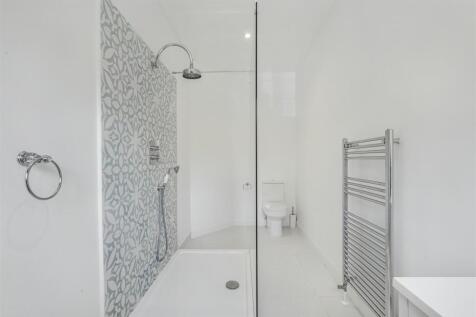 Ensuite 1_1.jpeg