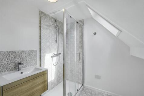 Ensuite 3_1.jpeg