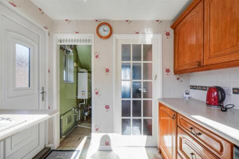Kitchen_2.jpeg