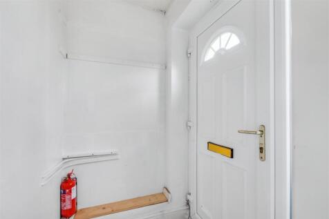 Hallway.jpeg