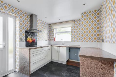 Kitchen_1.jpeg