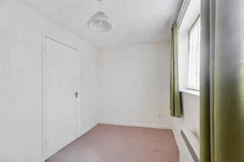 Bedroom 2_2.jpeg
