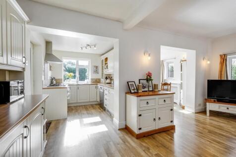 Open Plan Living/Kitchen Diner