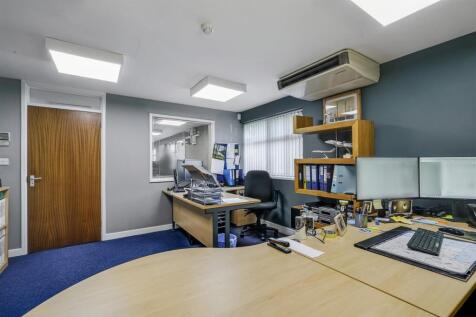 Director Room 1_1.jpeg