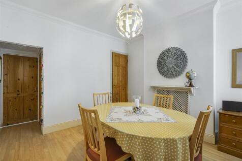 Dining/Sitting Room