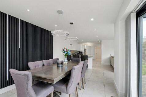 Living/Dining Kitchen