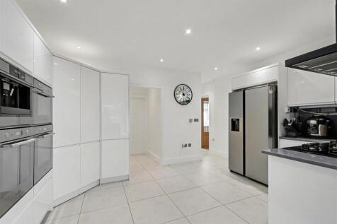 Living/Dining Kitchen