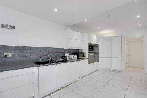 Living/Dining Kitchen