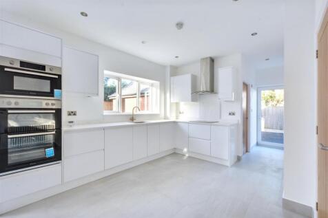 Living/Dining Kitchen