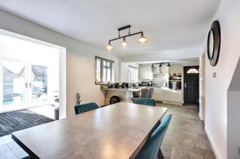 Kitchen Diner_1.jpeg