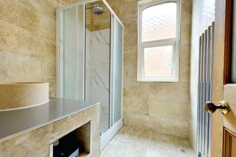 Shower Room.jpeg