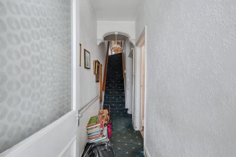 Hallway.jpeg