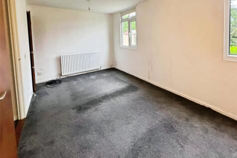 Bedroom 2 (Front)