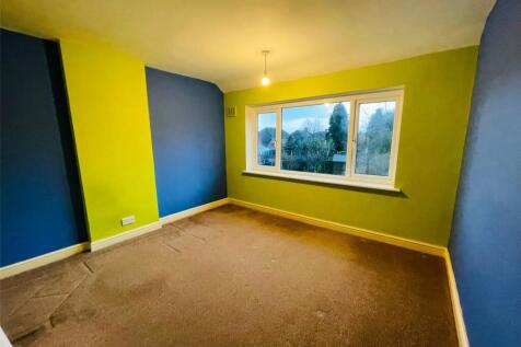 Back Bedroom (1)