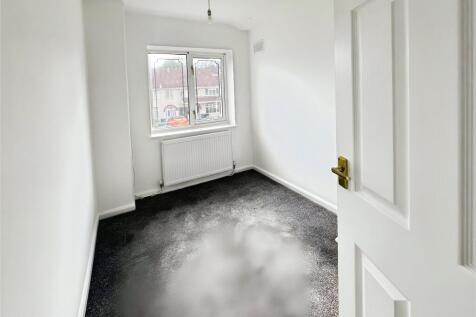 Front Bedroom 3