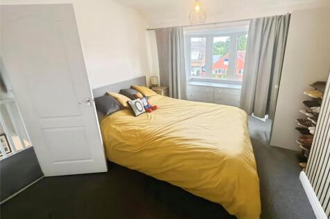 Bedroom 2 (Front)
