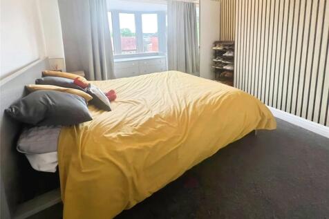 Bedroom 2 (Front)