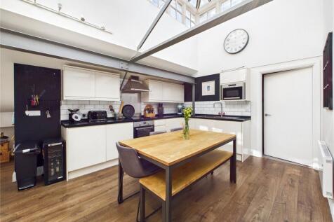 Kitche/Diner/Lounge