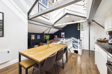 Kitche/Diner/Lounge