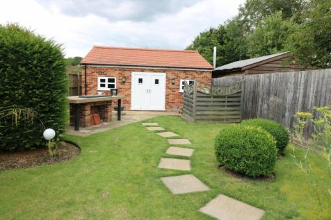 Access into Double Garage
