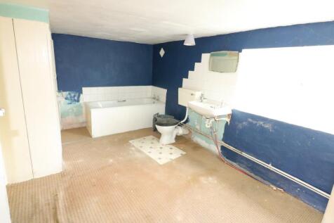 Ground Floor Bathroom