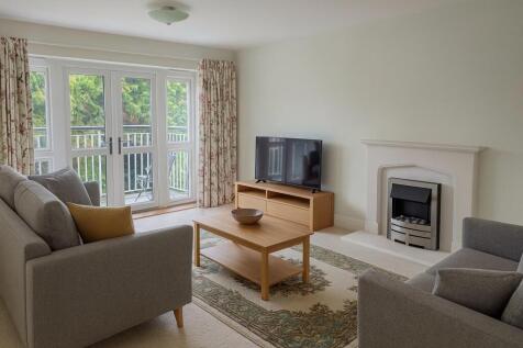 AI staged lounge &#43;actual real life curtains.jpeg