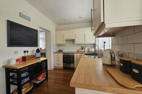 Kitchen .jpg