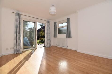 Living Room /Bedroom