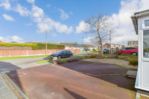 Driveway/Parking