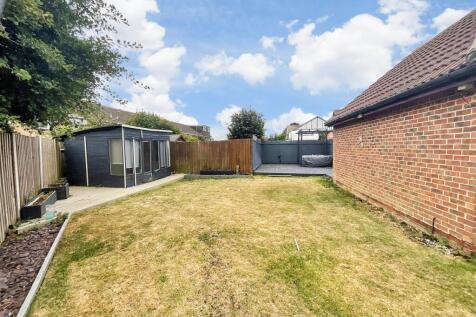 Rear Garden Vacant