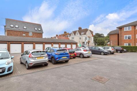 Driveway/Parking