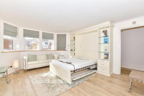 Lounge/Bedroom