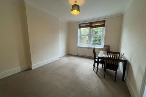 Living/dining room