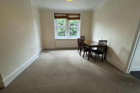 Living/dining room