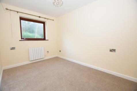 BEDROOM 2.jpg