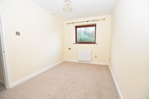 BEDROOM 2 02.jpg