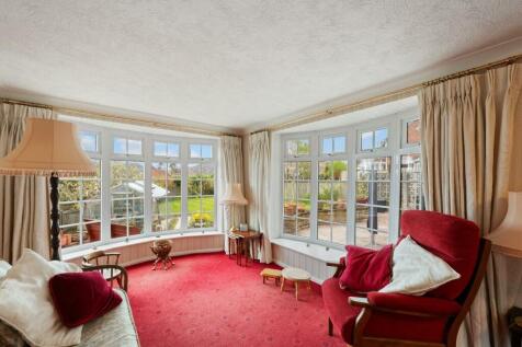 RECEPTION ROOM 03.jpg